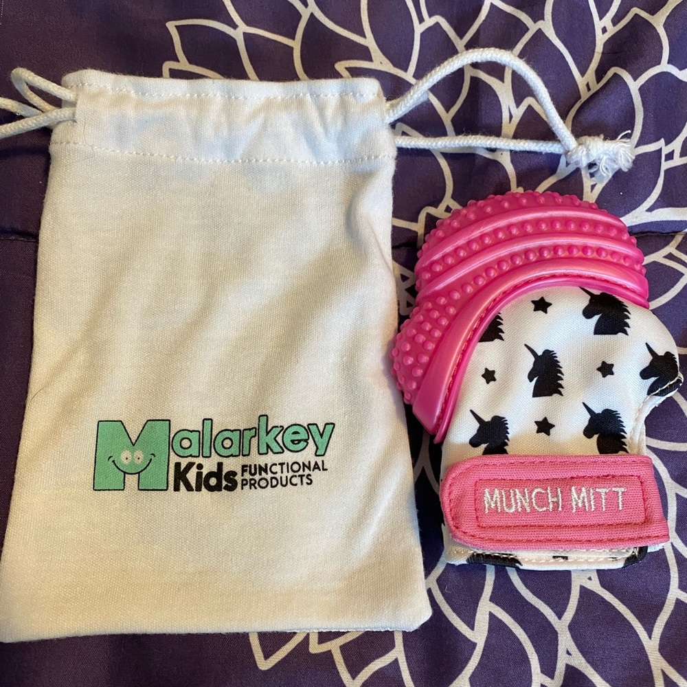NWOT unicorn munch mitt